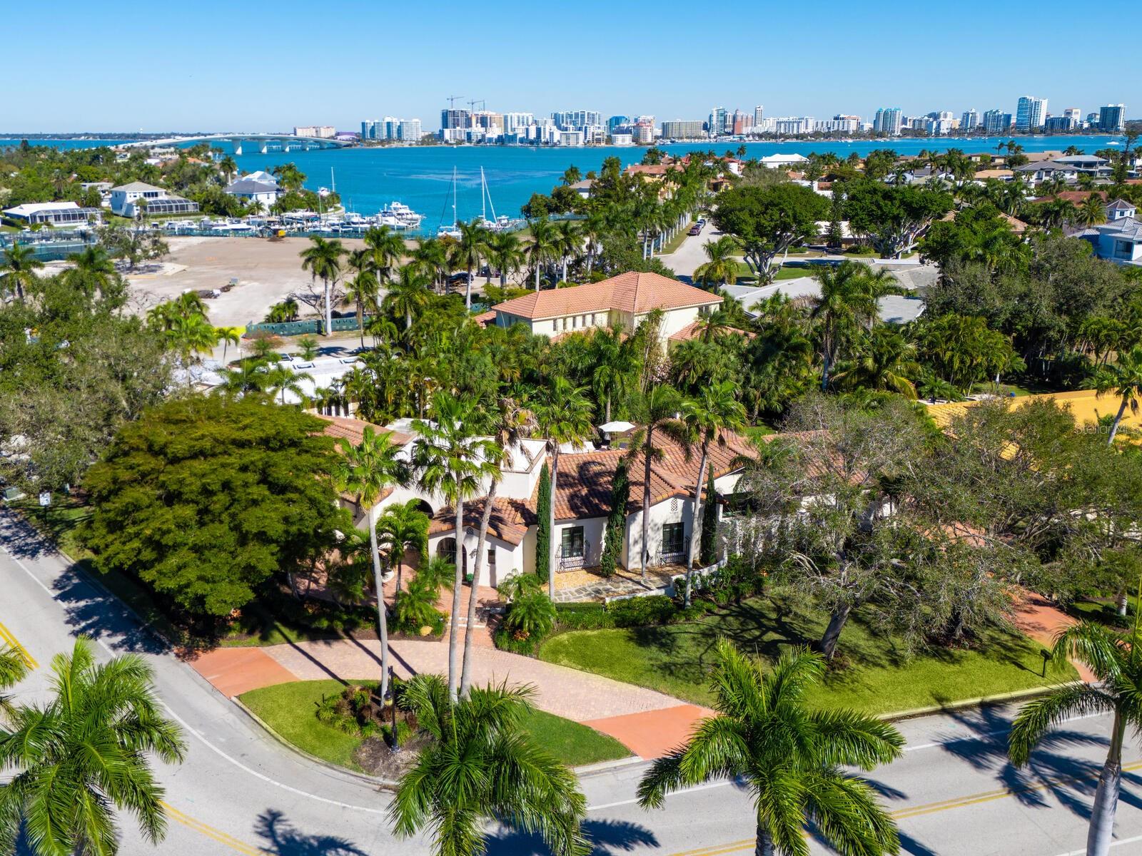 319 BIRD KEY DR Property Photo 1
