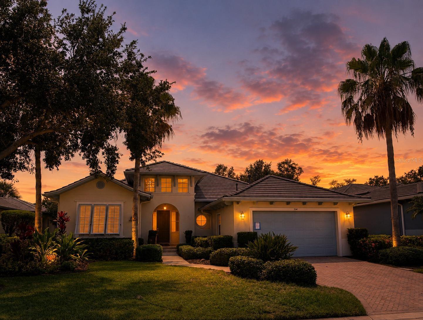 904 Riverscape St Property Photo 1