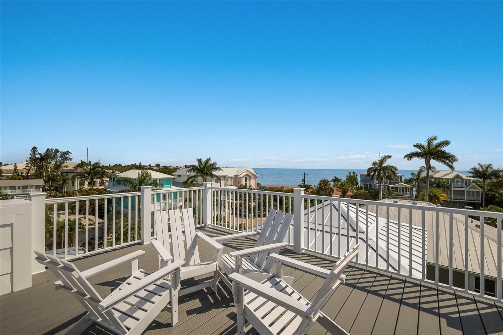 227 S Harbor Dr Property Photo 8