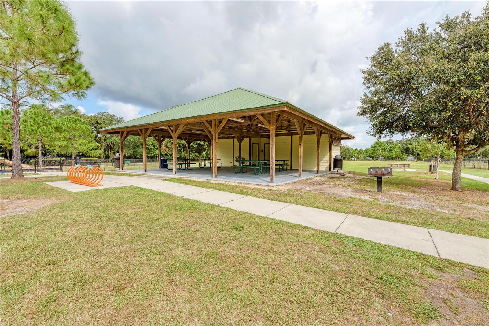 7604 52nd Ter E Property Photo 64