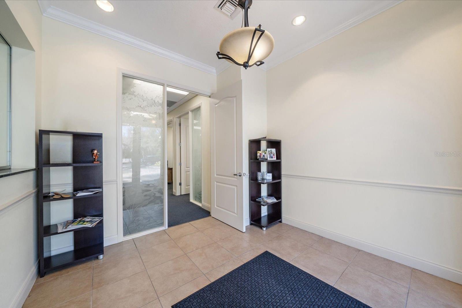 5605 Marquesas Cir #12c Property Photo 7