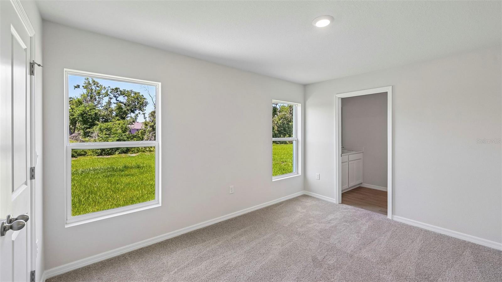 12412 Hopscotch Ave E Property Photo 21