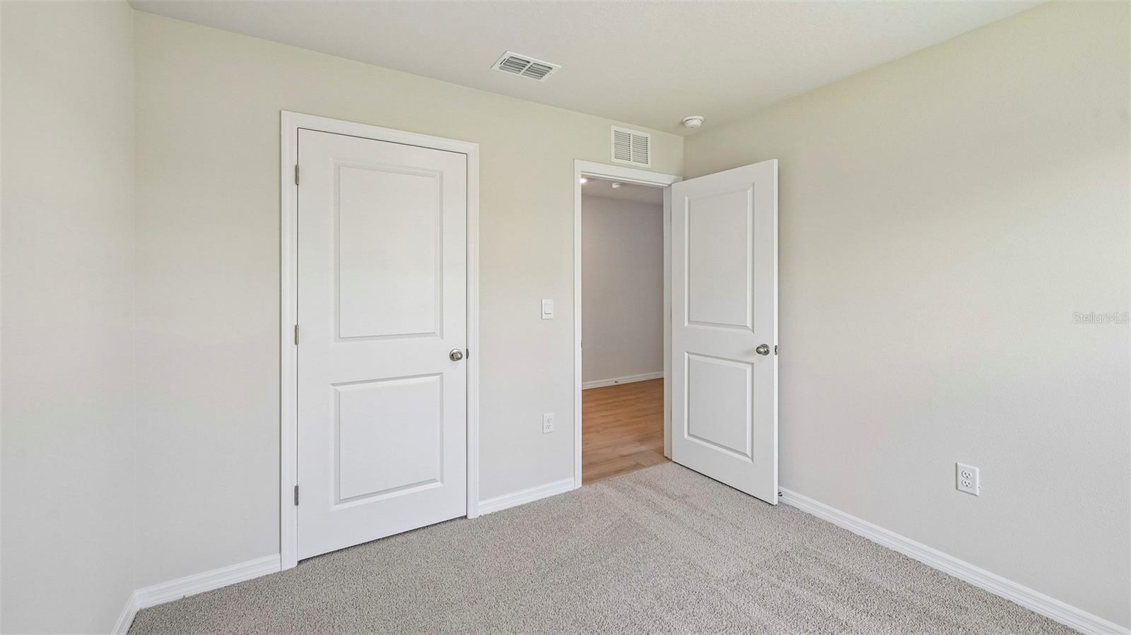 12412 Hopscotch Ave E Property Photo 33