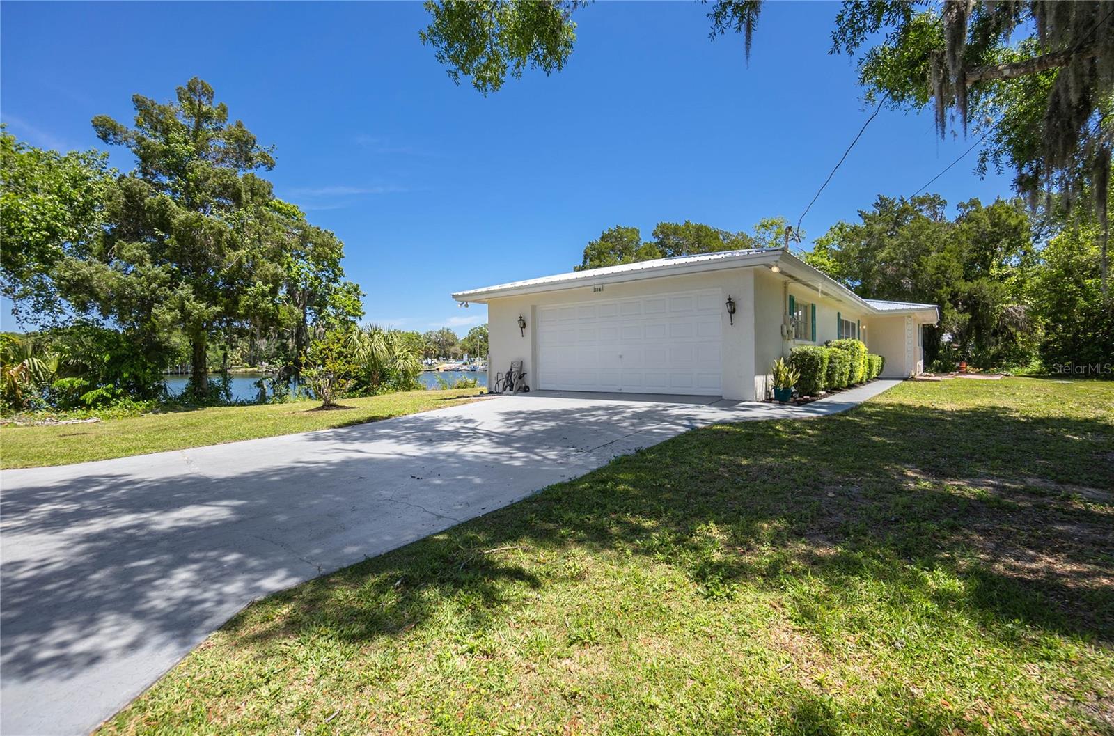 3861 N Ringdove Pt Property Photo 3