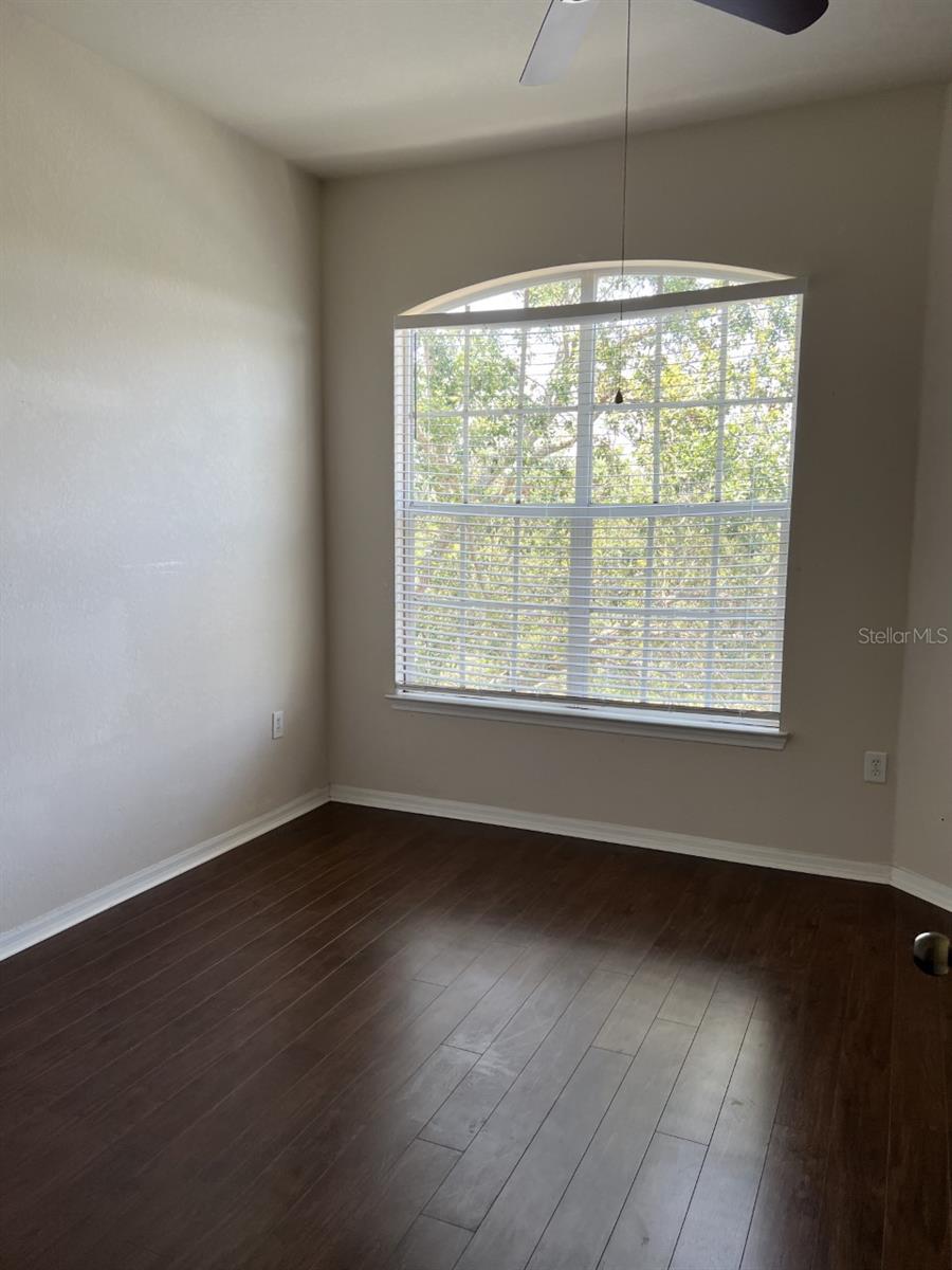 5134 Northridge Rd #302 Property Photo 4