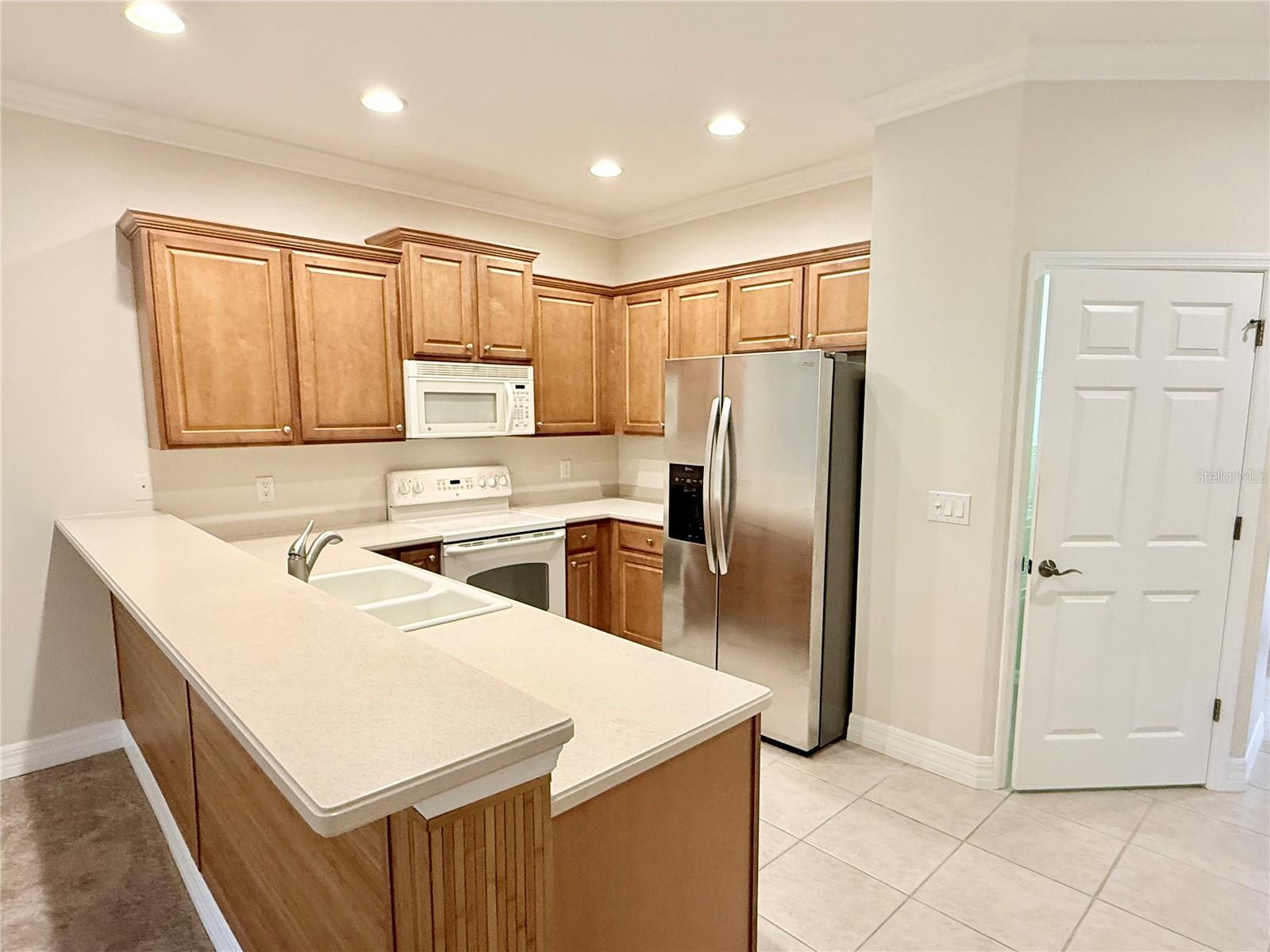 11479 52nd Ct E Property Photo 3
