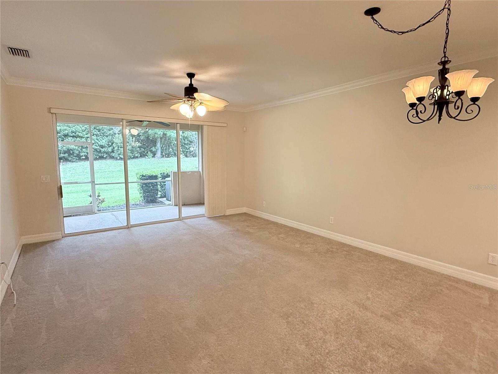 11479 52nd Ct E Property Photo 9