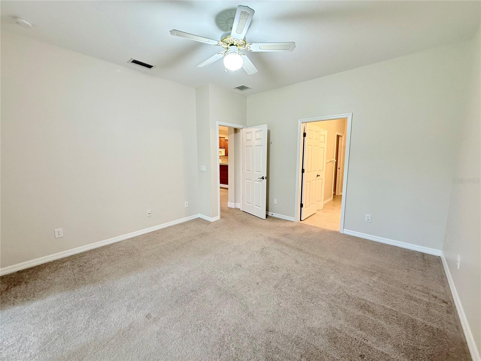 11479 52nd Ct E Property Photo 12