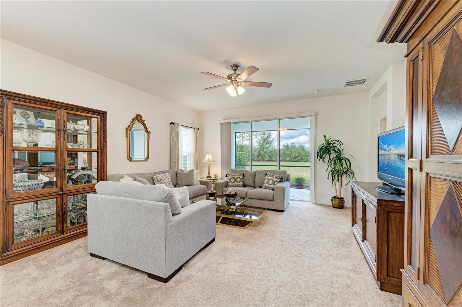 12807 Seasong Ter Property Photo 11
