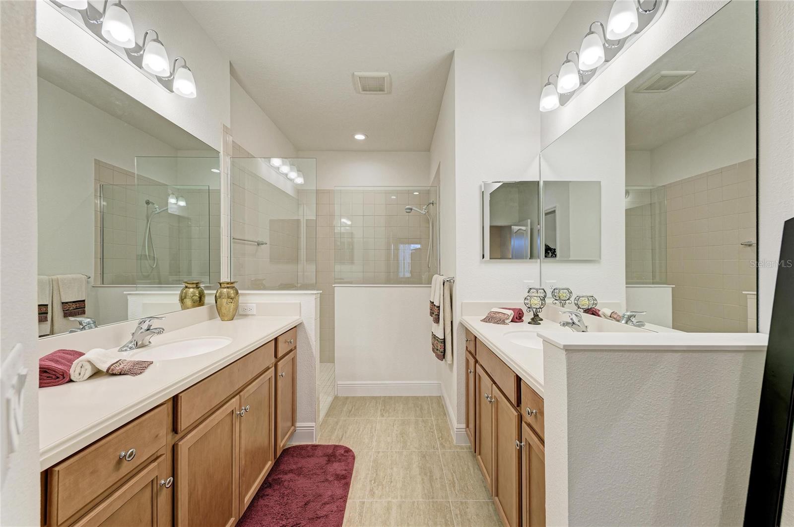 12807 Seasong Ter Property Photo 28
