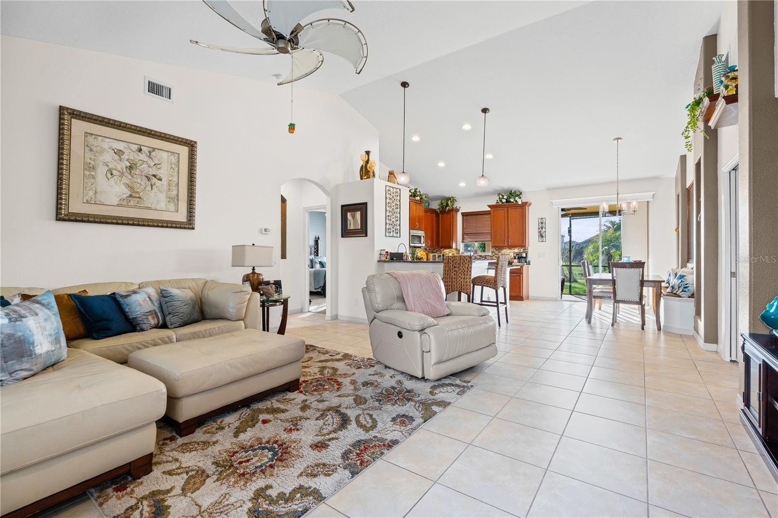 12807 24th Street Cir E Property Photo 5