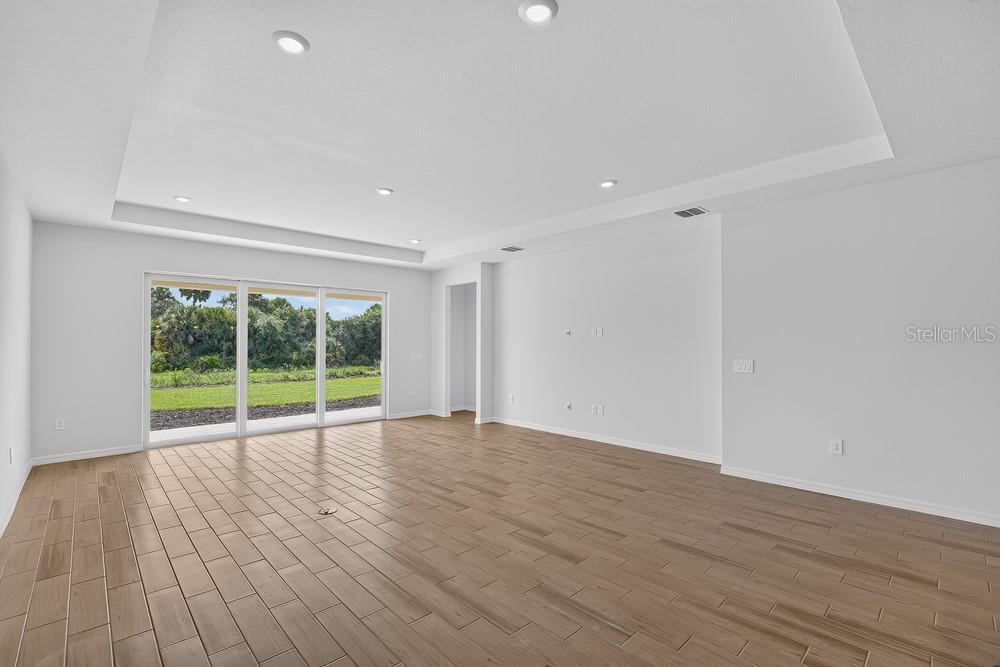 10839 Eclipse St Property Photo 3