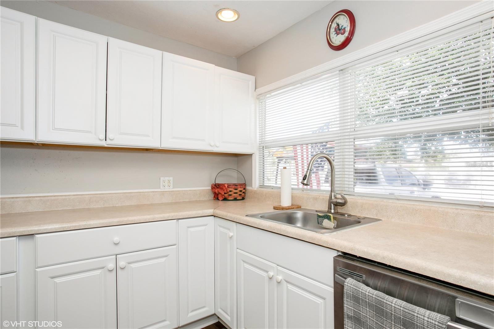 1813 5th St W Property Photo 10