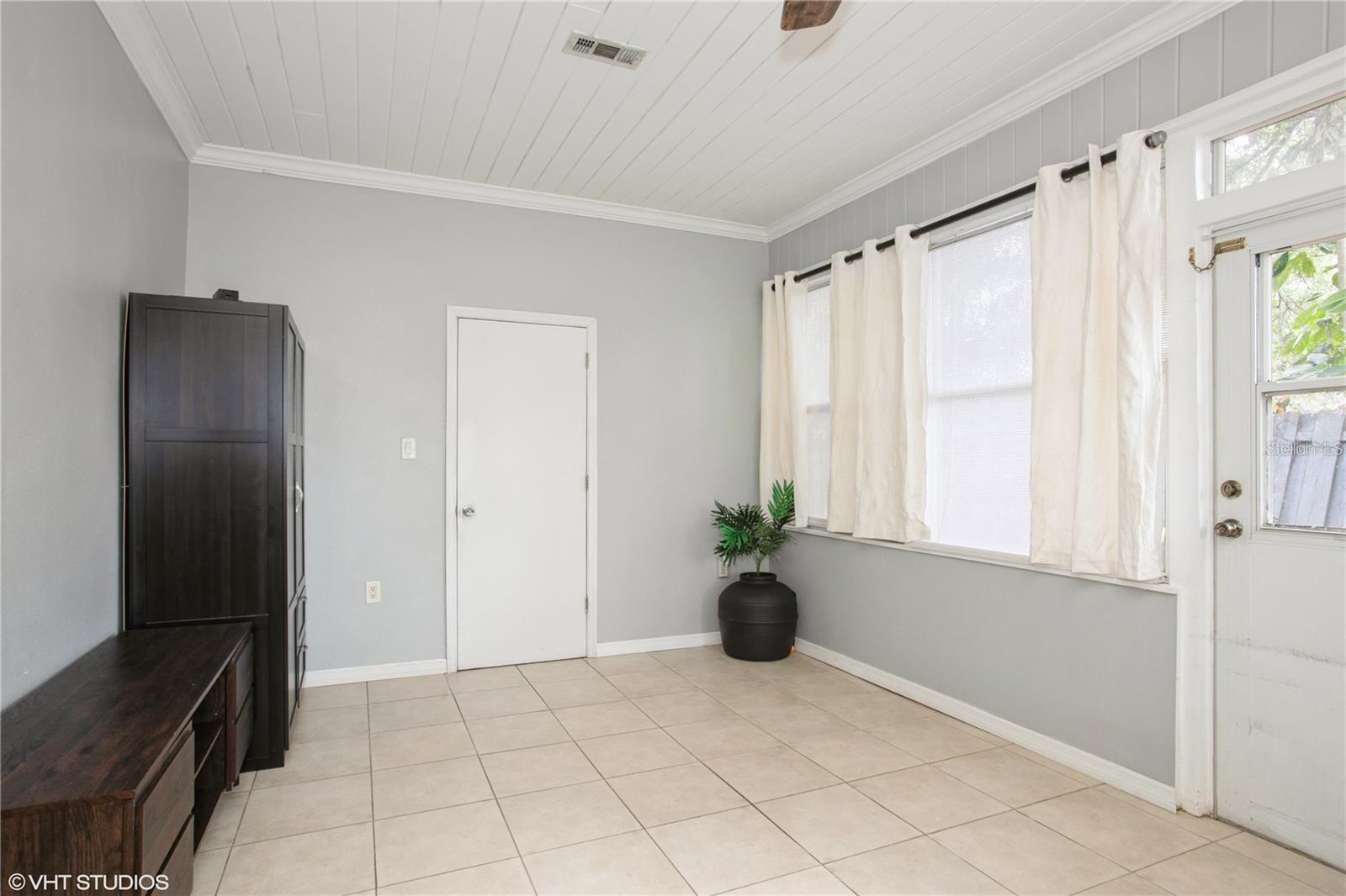 1813 5th St W Property Photo 29