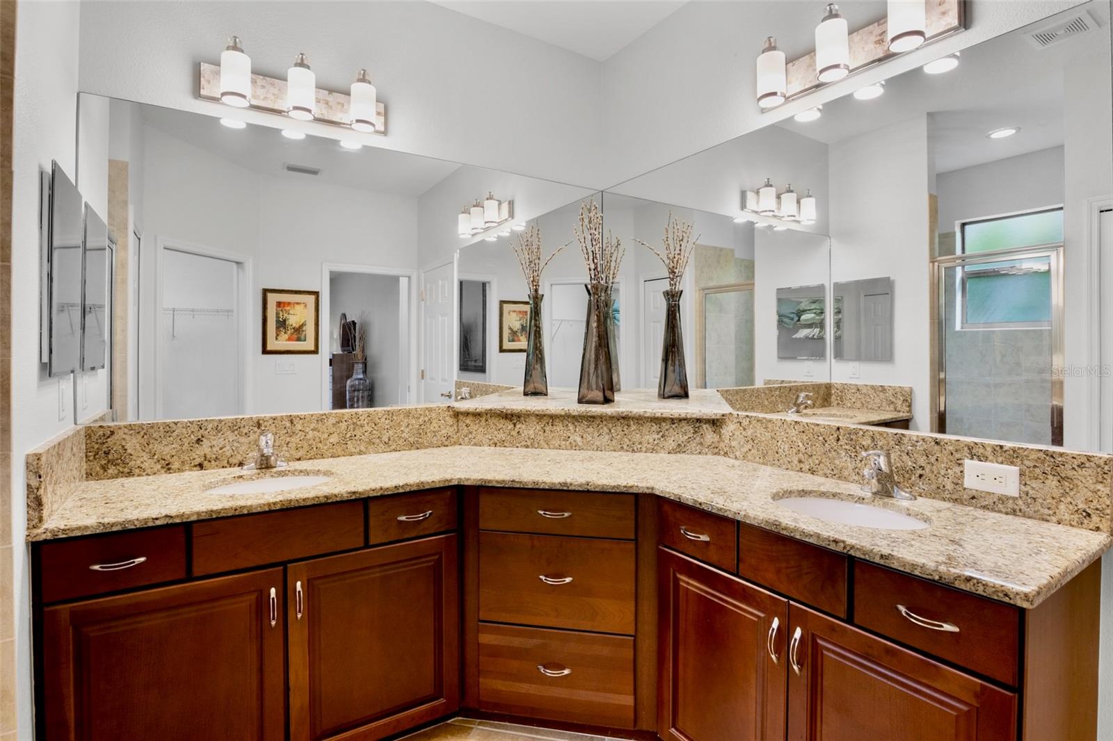 7608 Rio Bella Property Photo 32