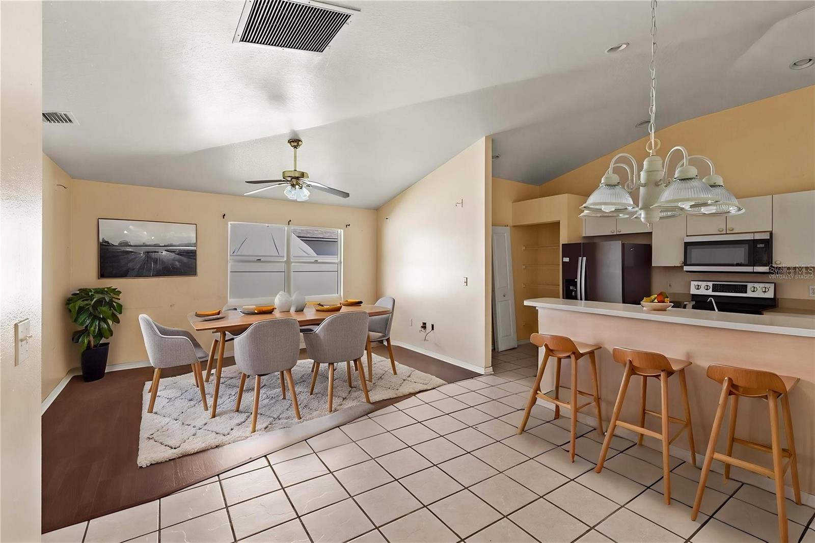 6524 67th Court E. Property Photo 2