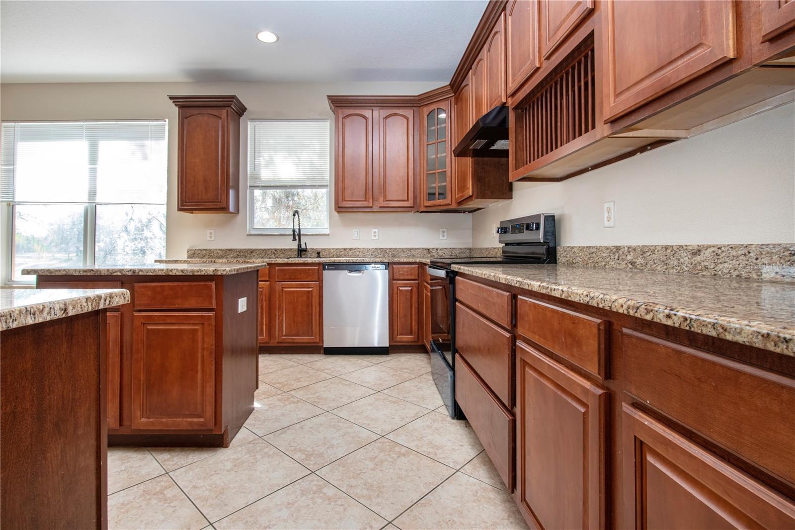 18048 Java Isle Dr Property Photo 23
