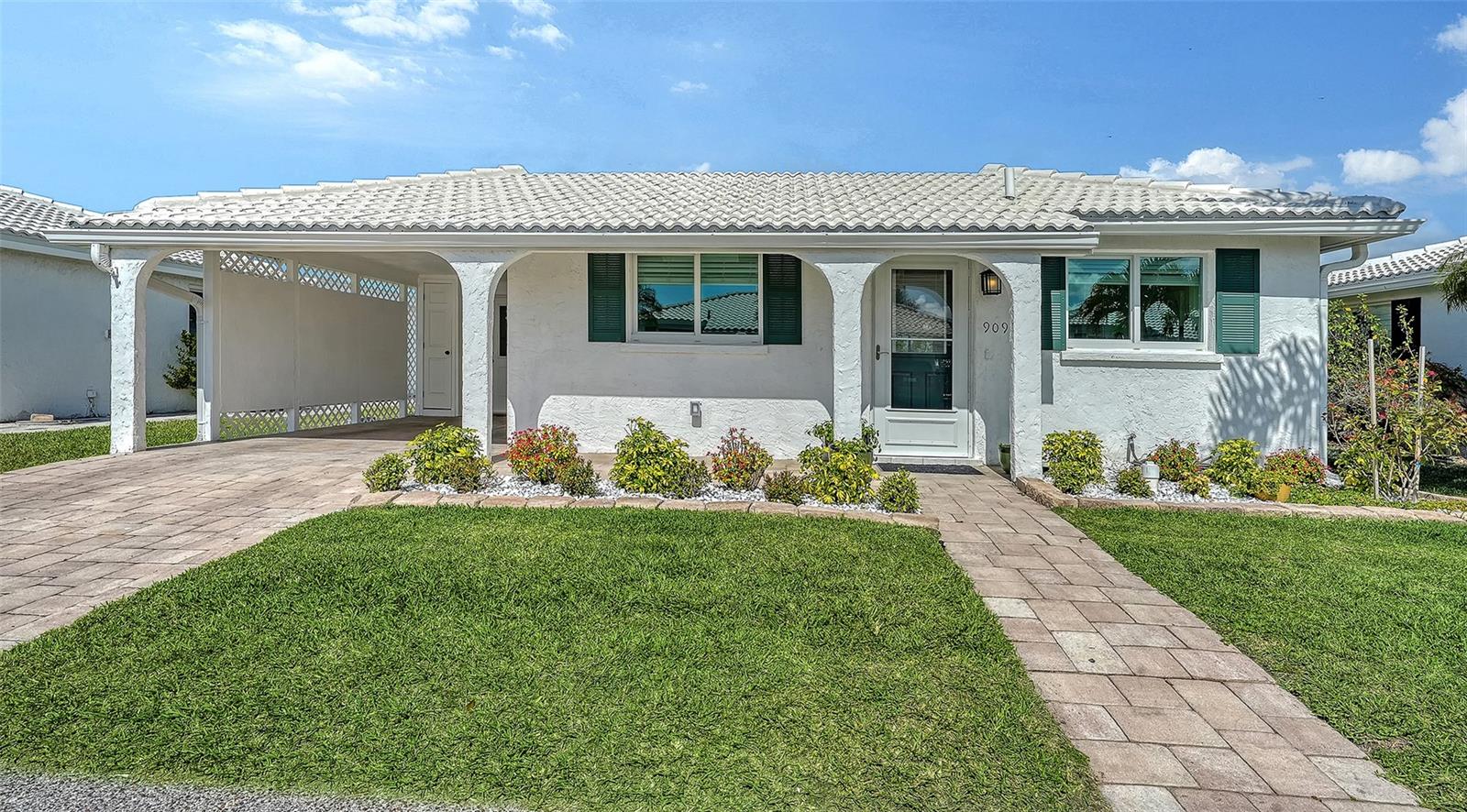 A4684728 Property Photo 4