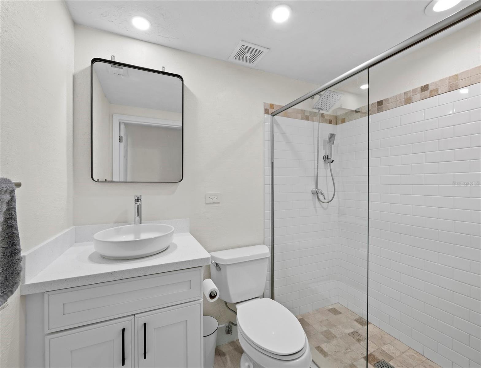 726 Jungle Queen Way Property Photo 22