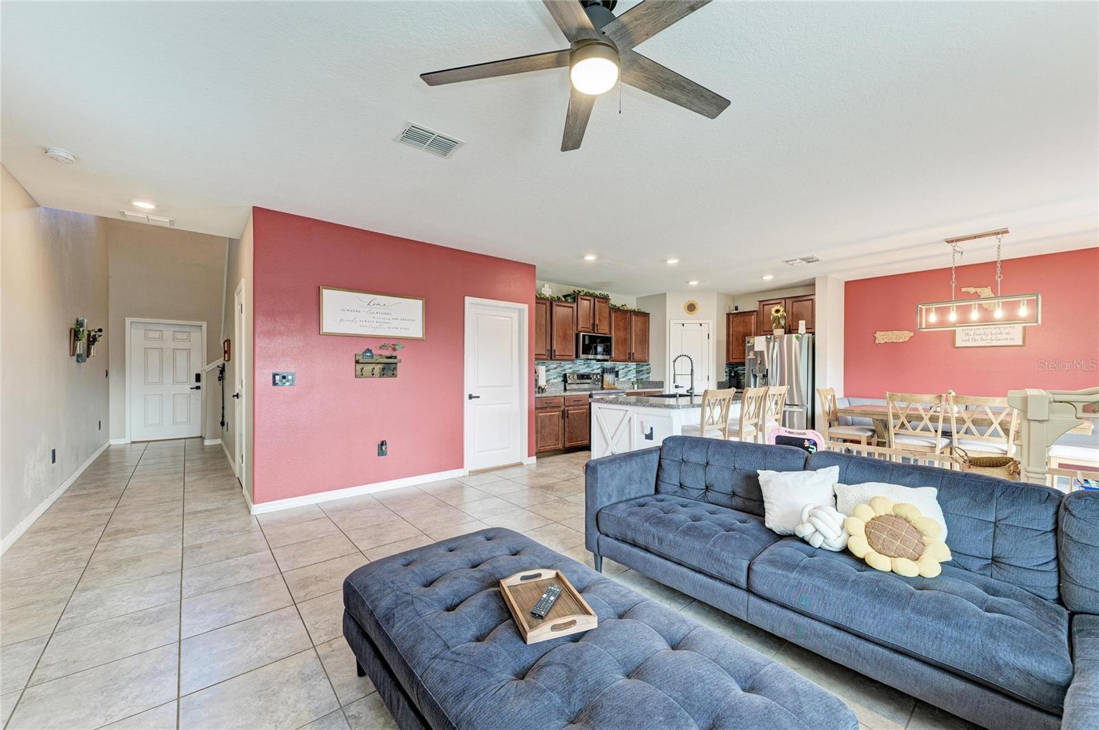 17112 Yellow Pine St Property Photo 12