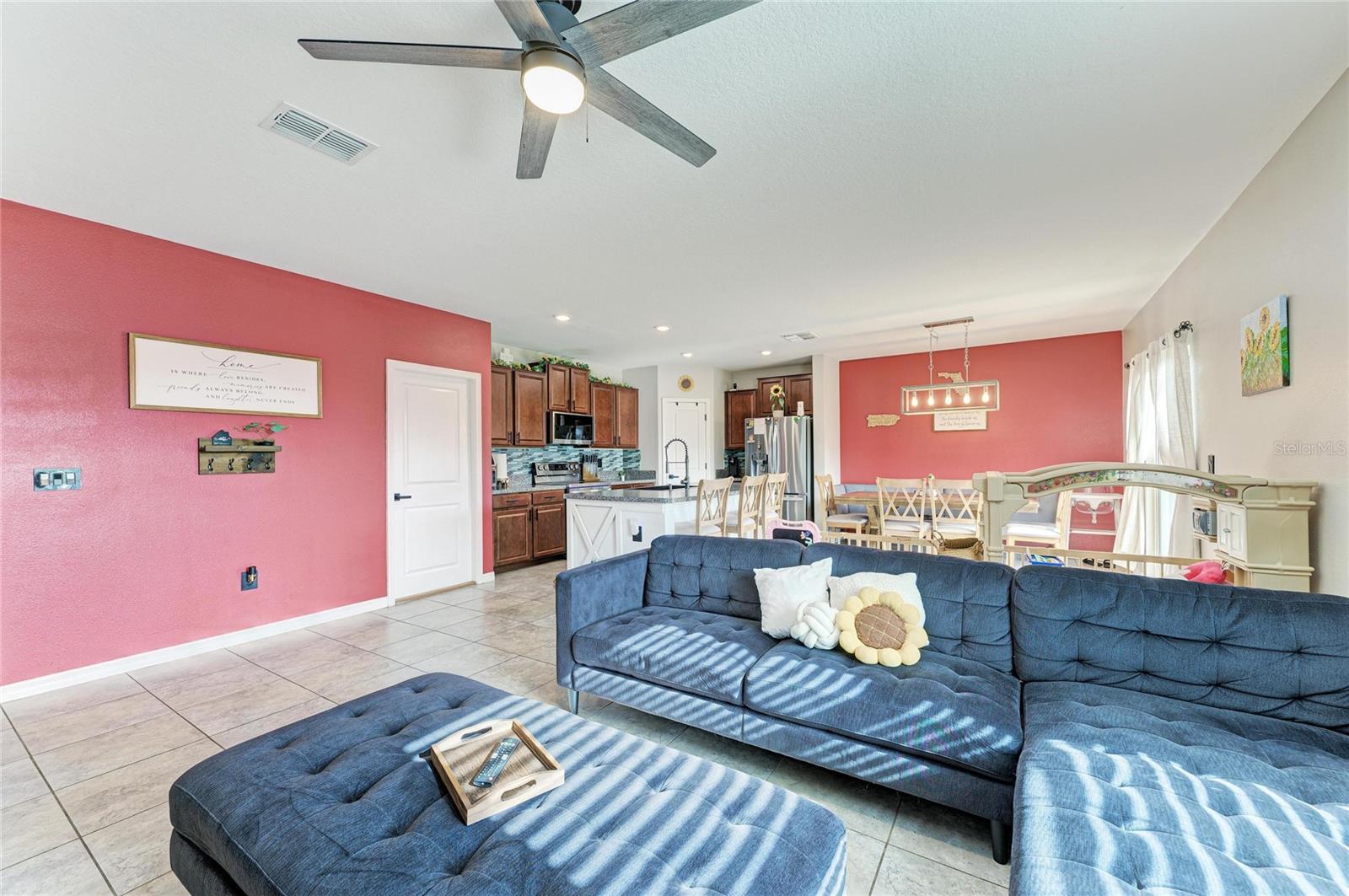 17112 Yellow Pine St Property Photo 13