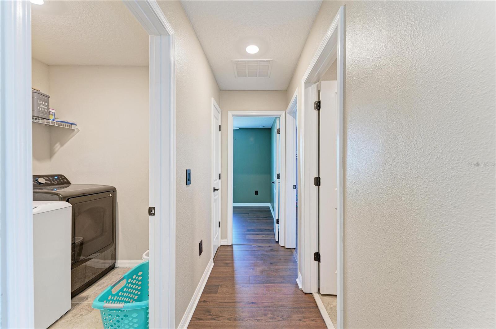 17112 Yellow Pine St Property Photo 30