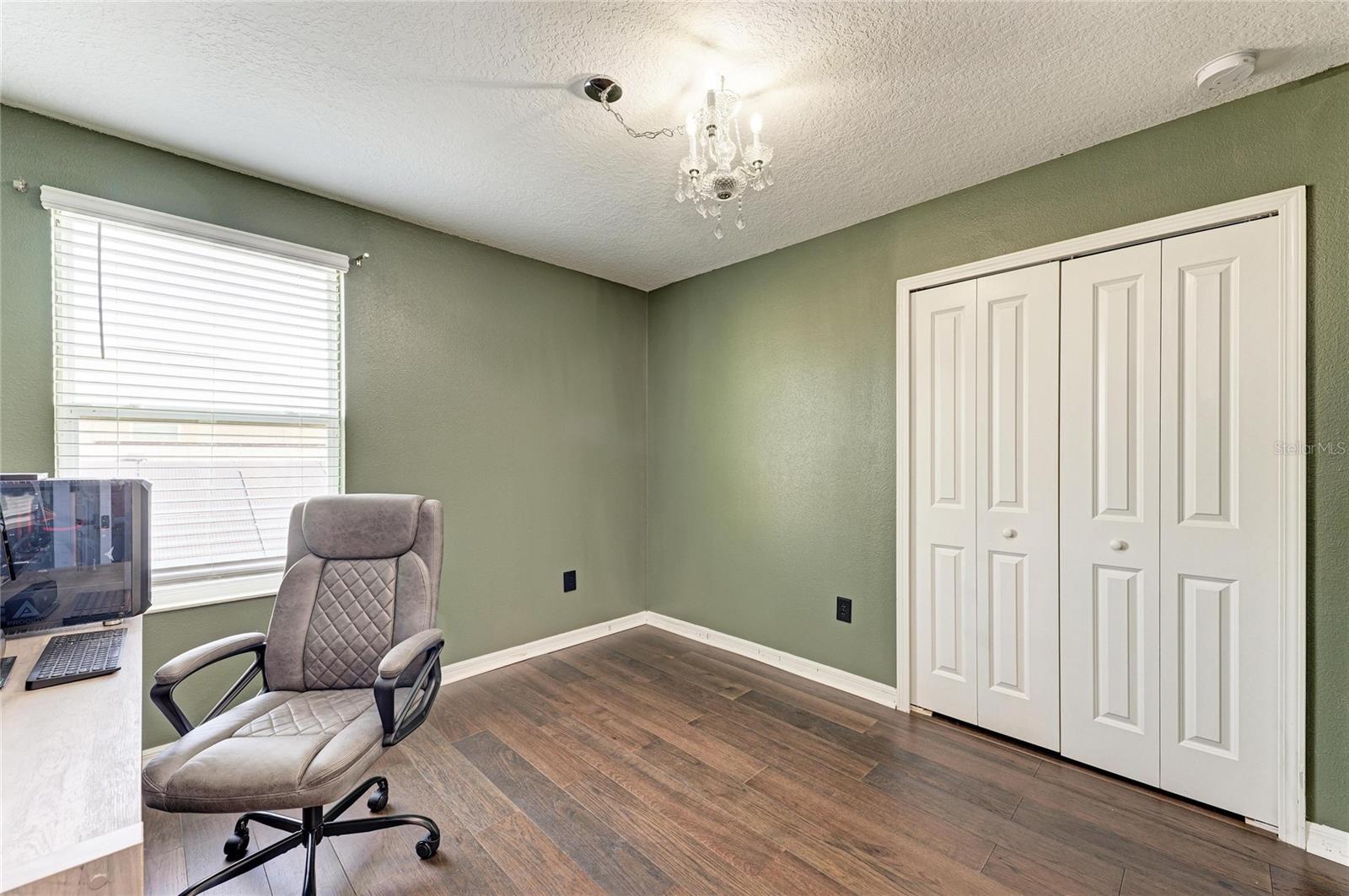 17112 Yellow Pine St Property Photo 36