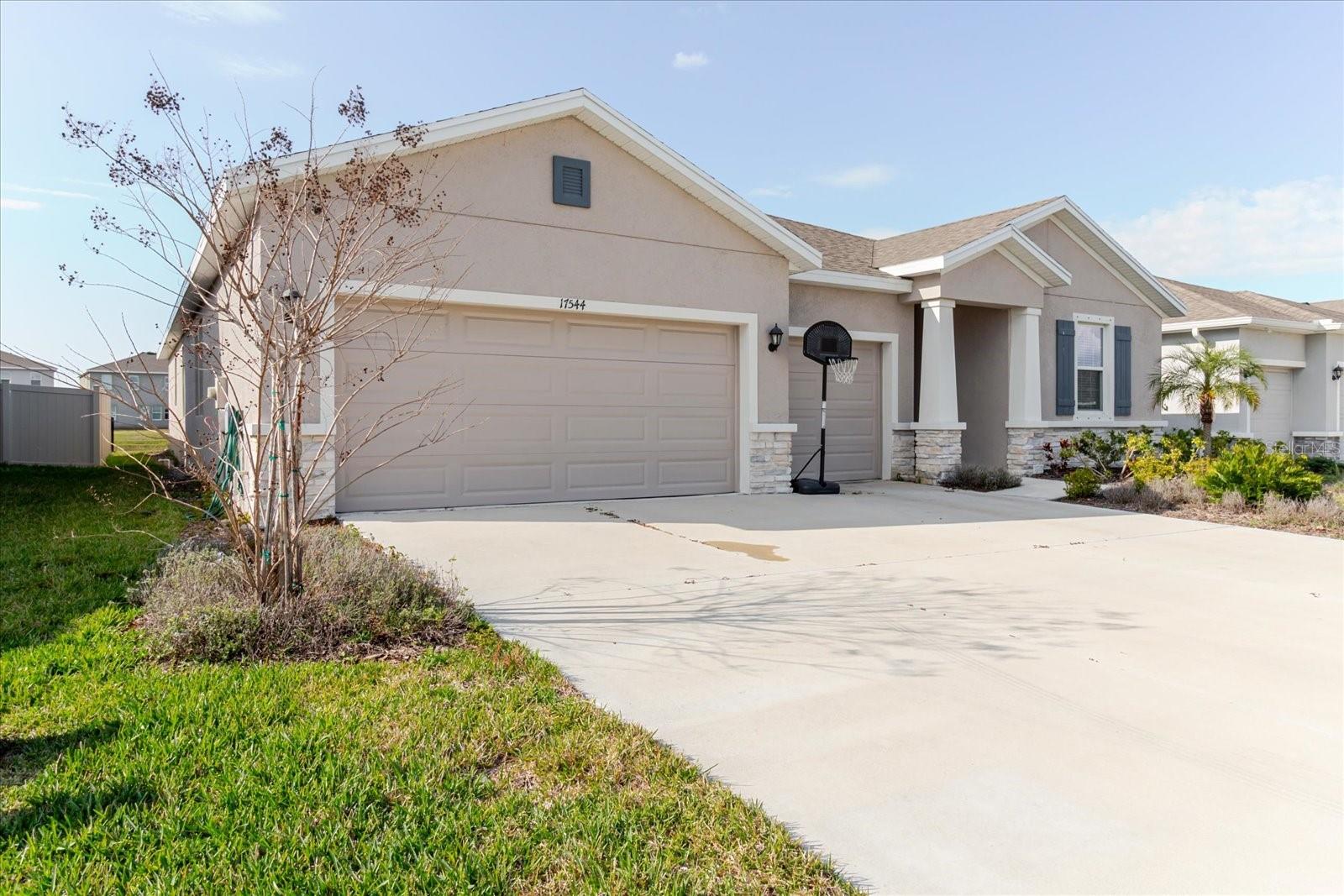 17544 Cantarina Cv Property Photo 5