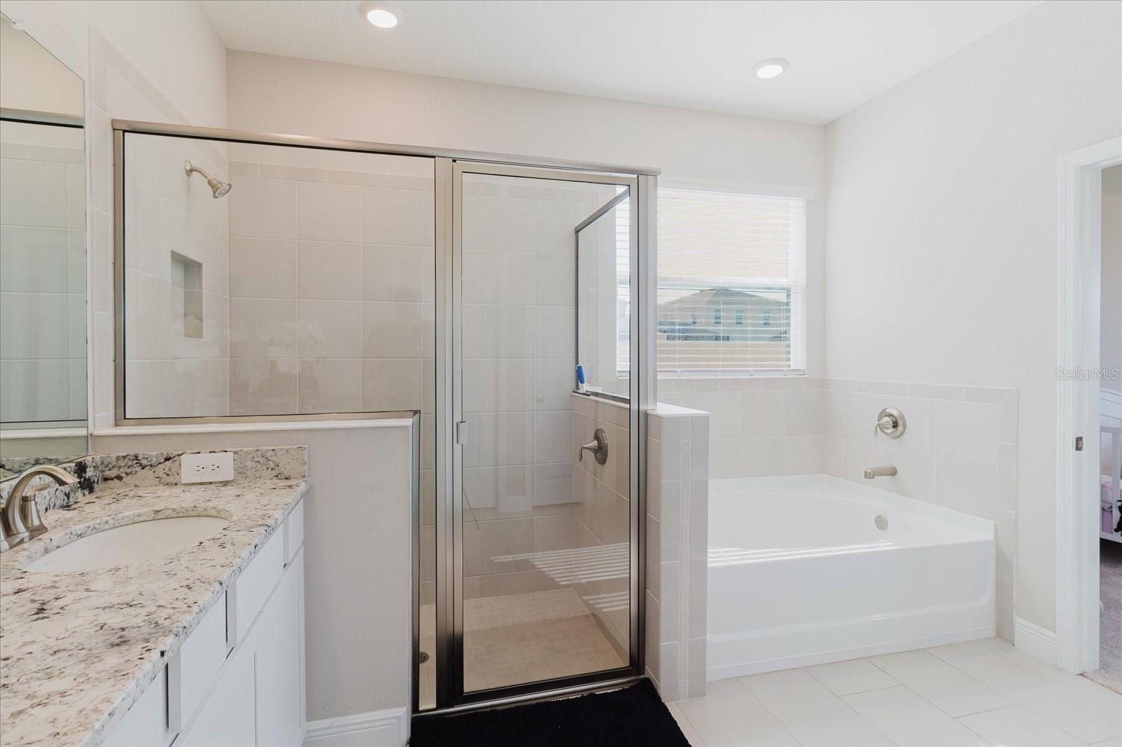 17544 Cantarina Cv Property Photo 43