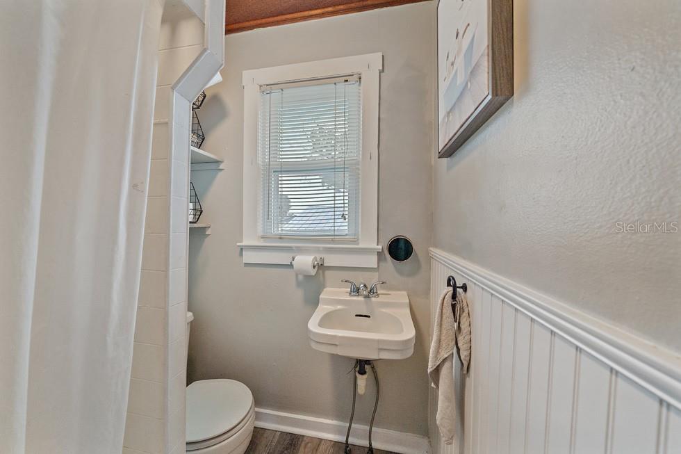 1126 Graber Ave Property Photo 19