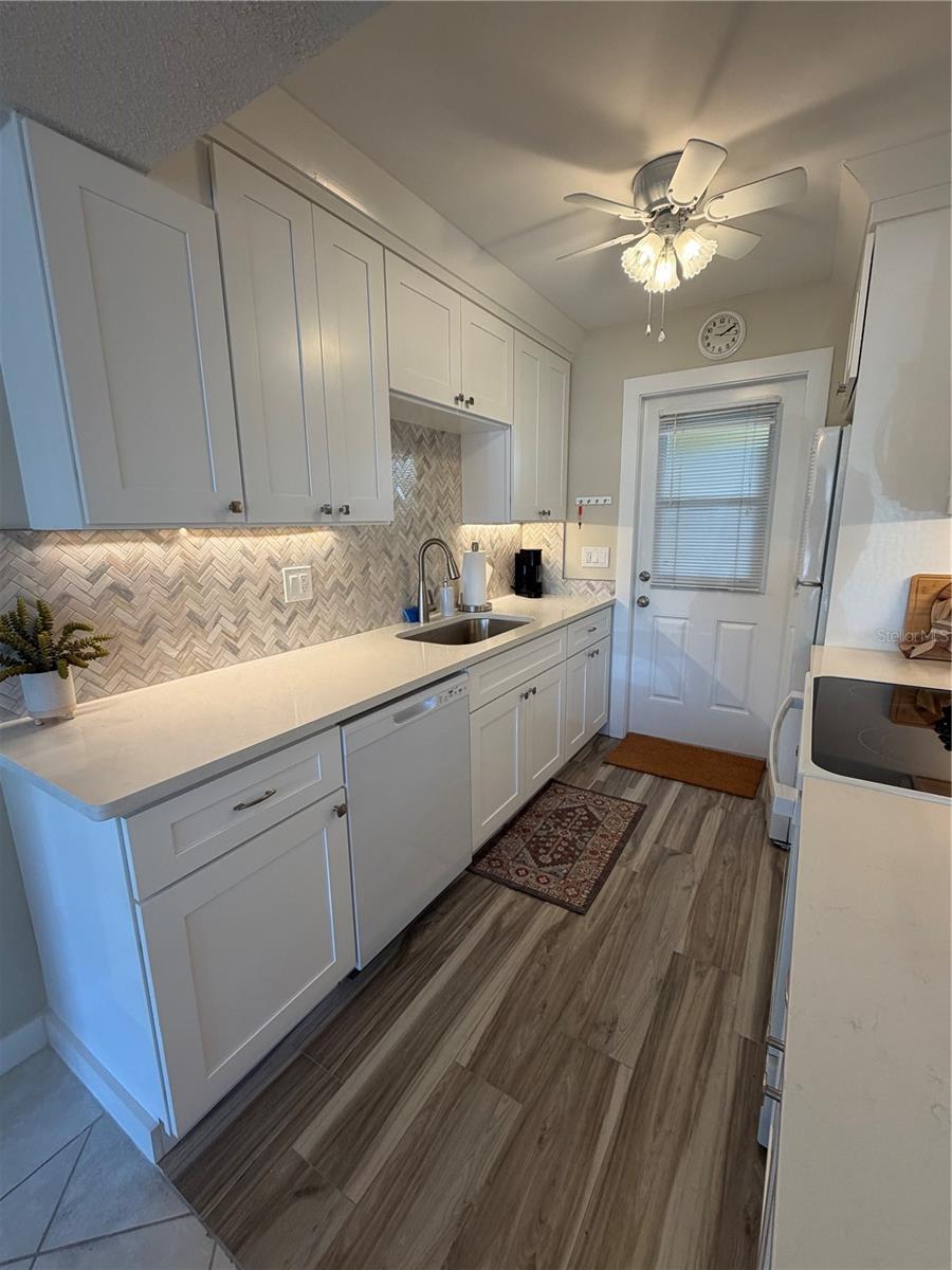 3808 Gulf Of Mexico Dr #e105 Property Photo 4