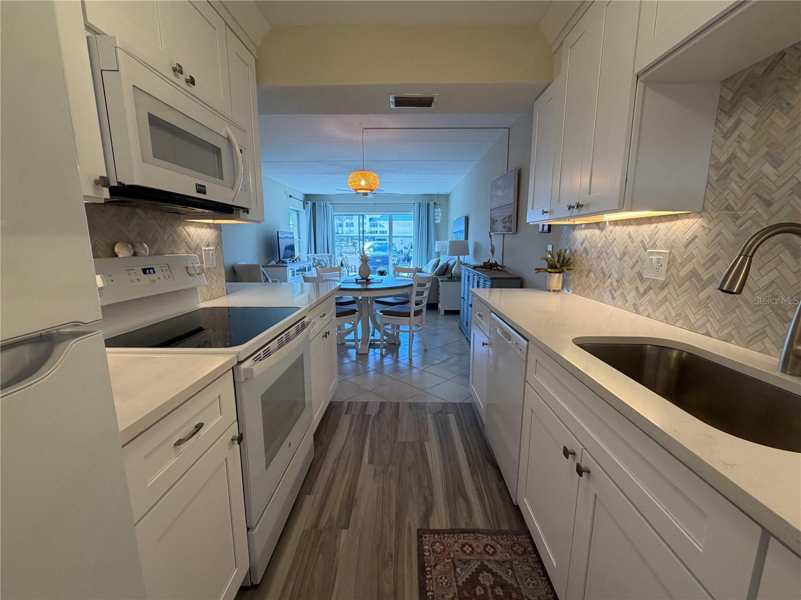 3808 Gulf Of Mexico Dr #e105 Property Photo 6