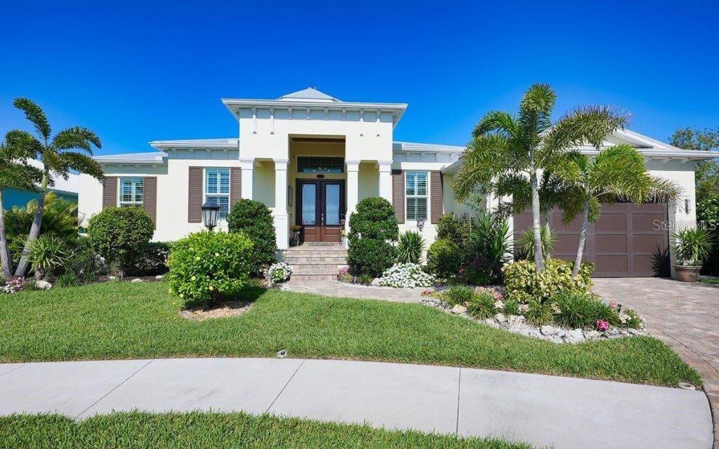 14401 Masthead Dr Property Photo 3
