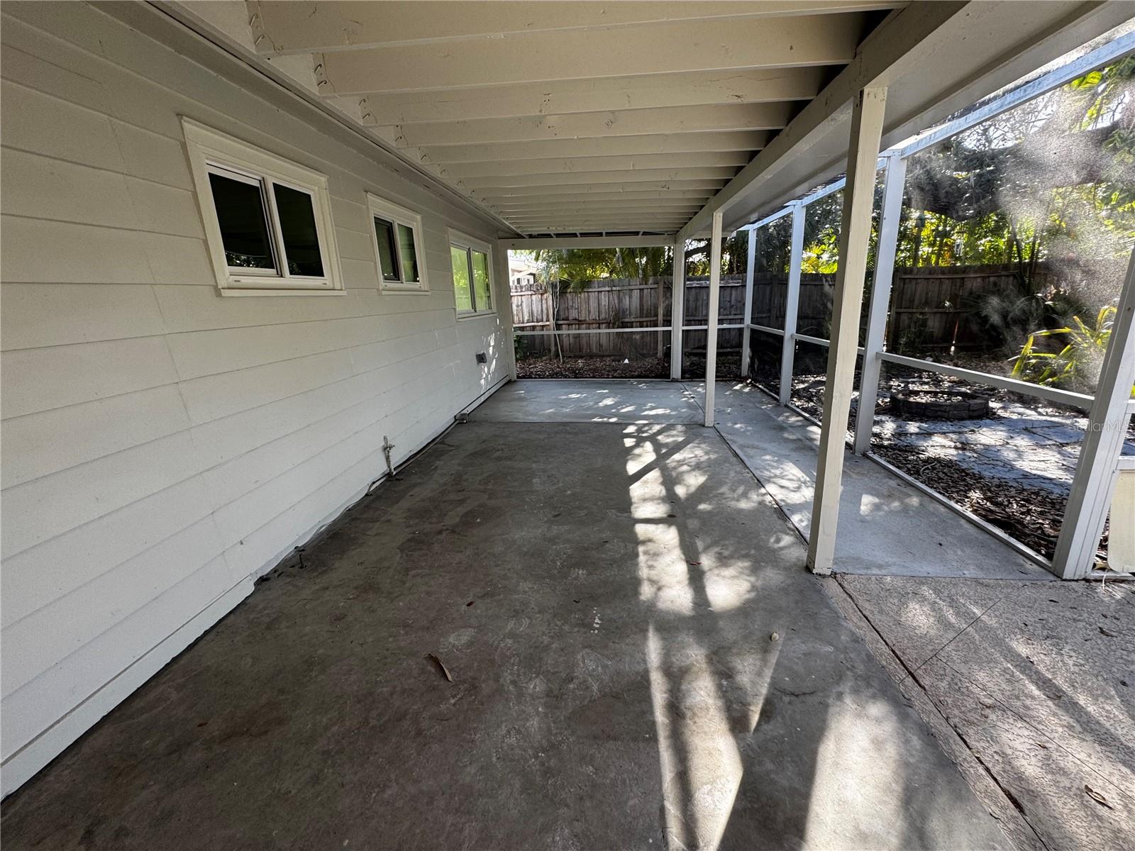 3182 Hatton St Property Photo 7