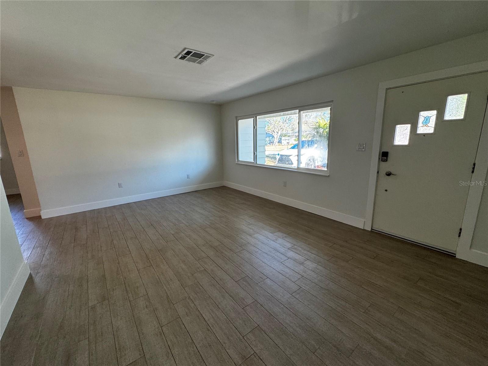 3182 Hatton St Property Photo 8