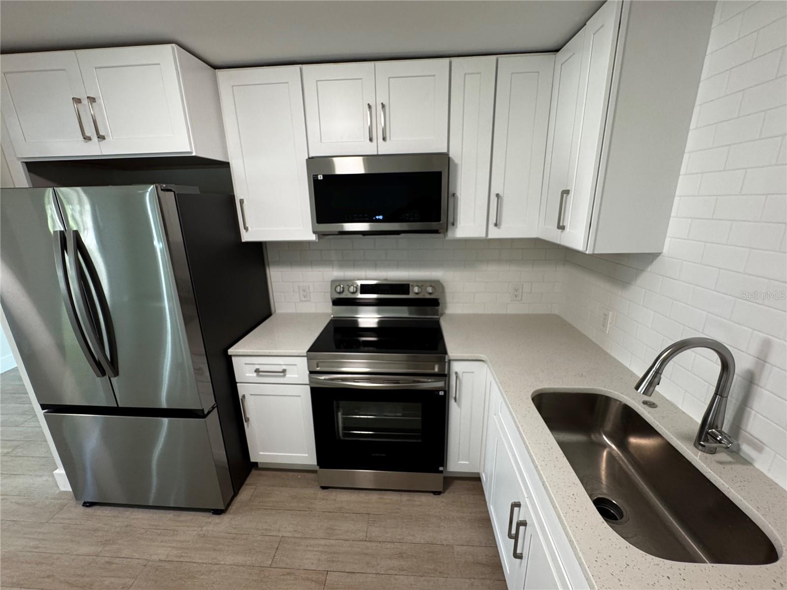 3182 Hatton St Property Photo 10