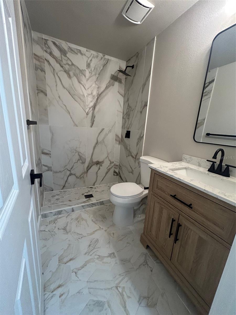 428 62nd St Property Photo 7