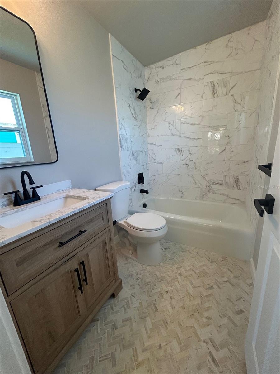 428 62nd St Property Photo 10