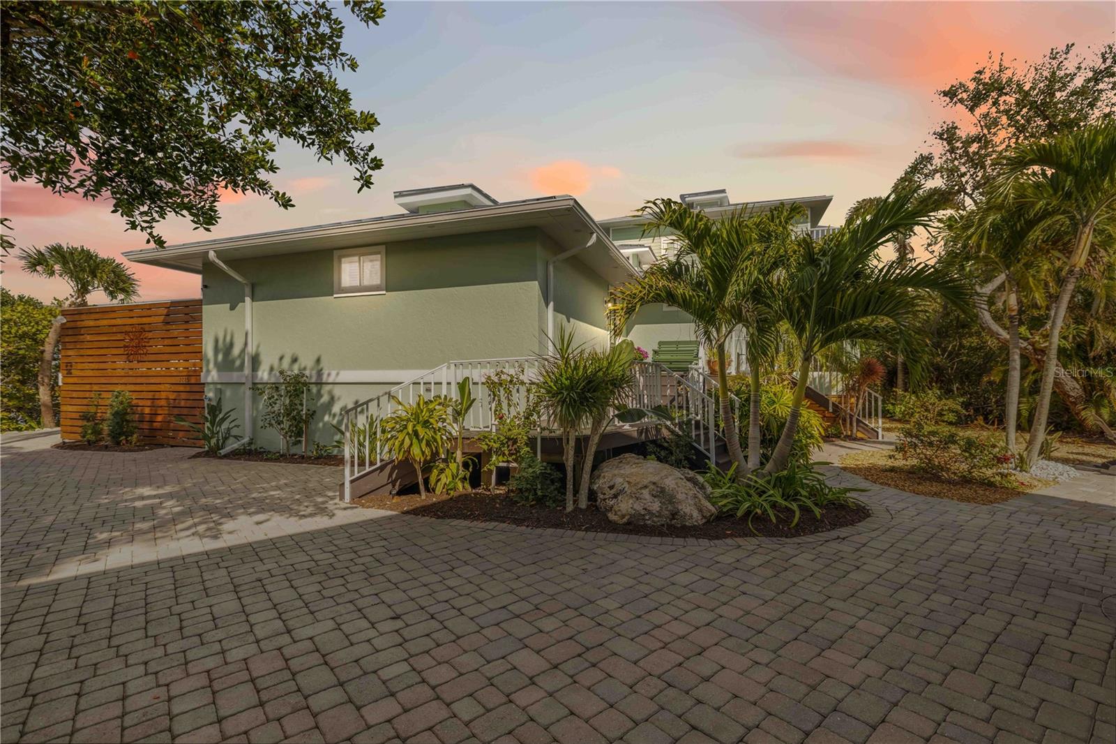 7885 Manasota Key Rd Property Photo 3