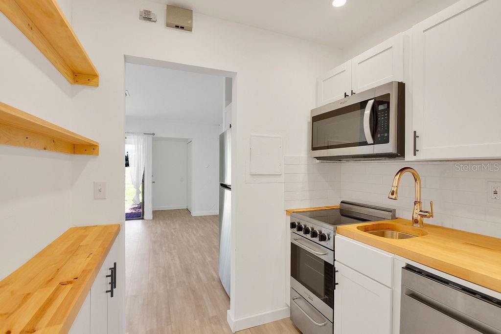 3507 Longmeadow #4 Property Photo 8