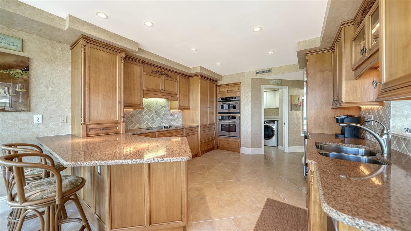 535 Sanctuary Dr #a401 Property Photo 23