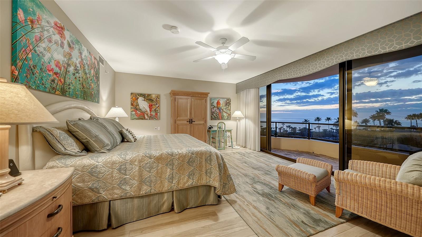 535 Sanctuary Dr #a401 Property Photo 30