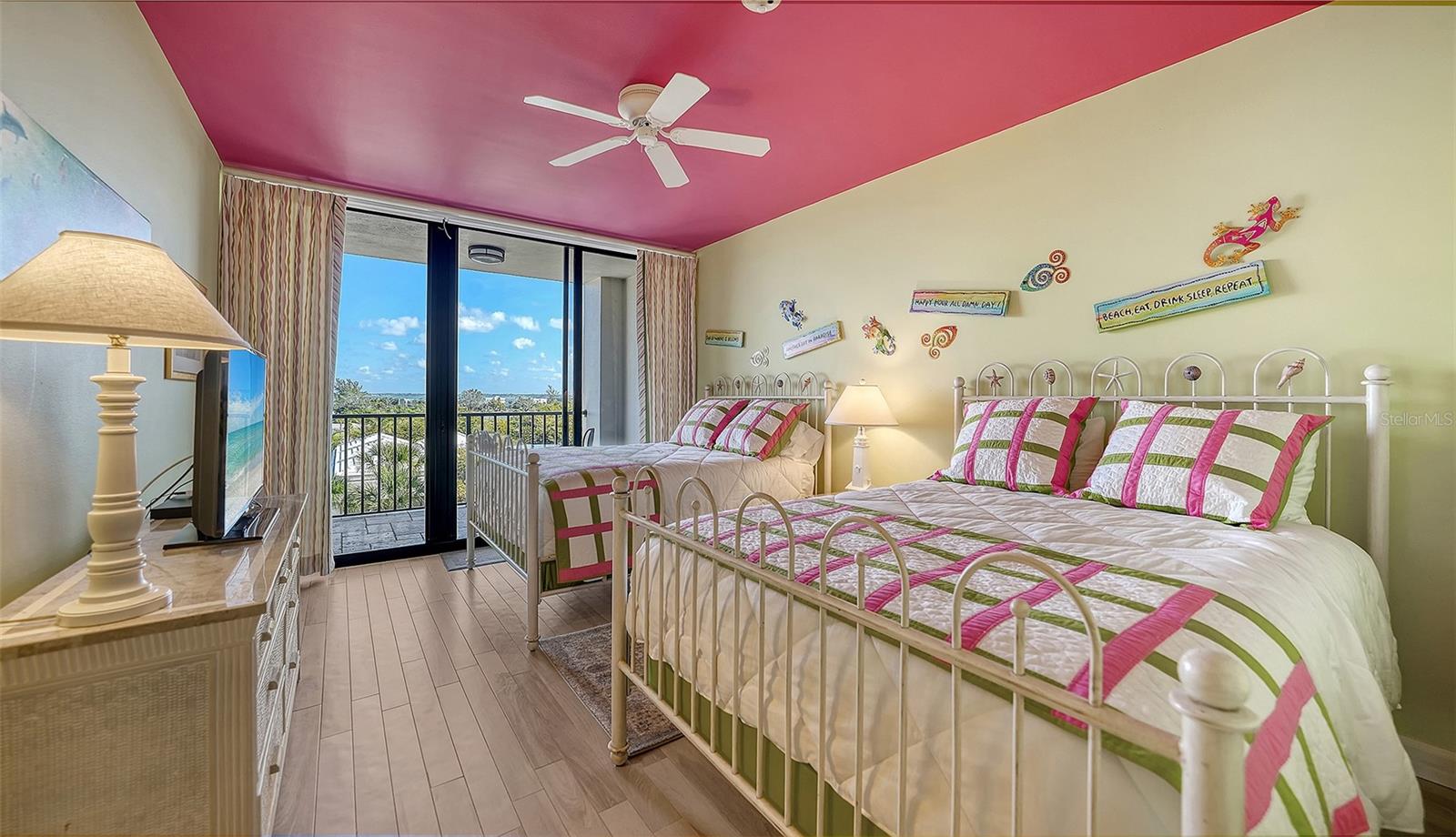 535 Sanctuary Dr #a401 Property Photo 40