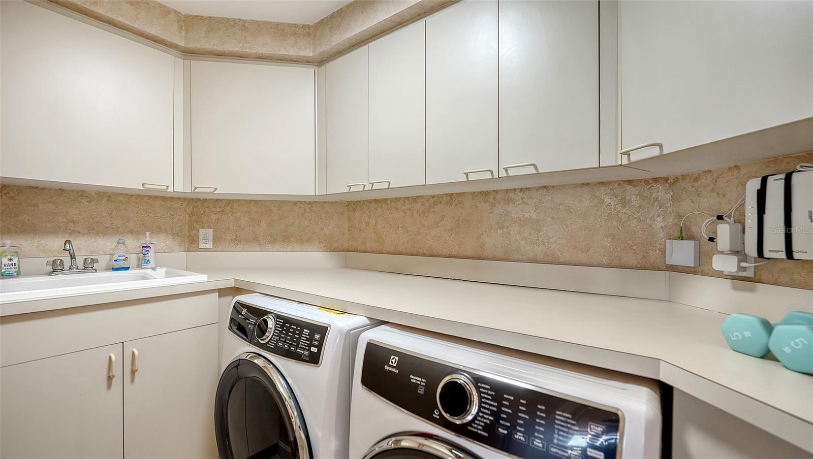 535 Sanctuary Dr #a401 Property Photo 43