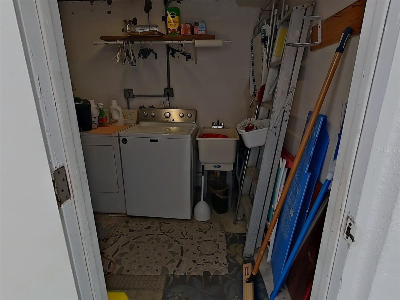 1845 Vera Pl #29 Property Photo 27