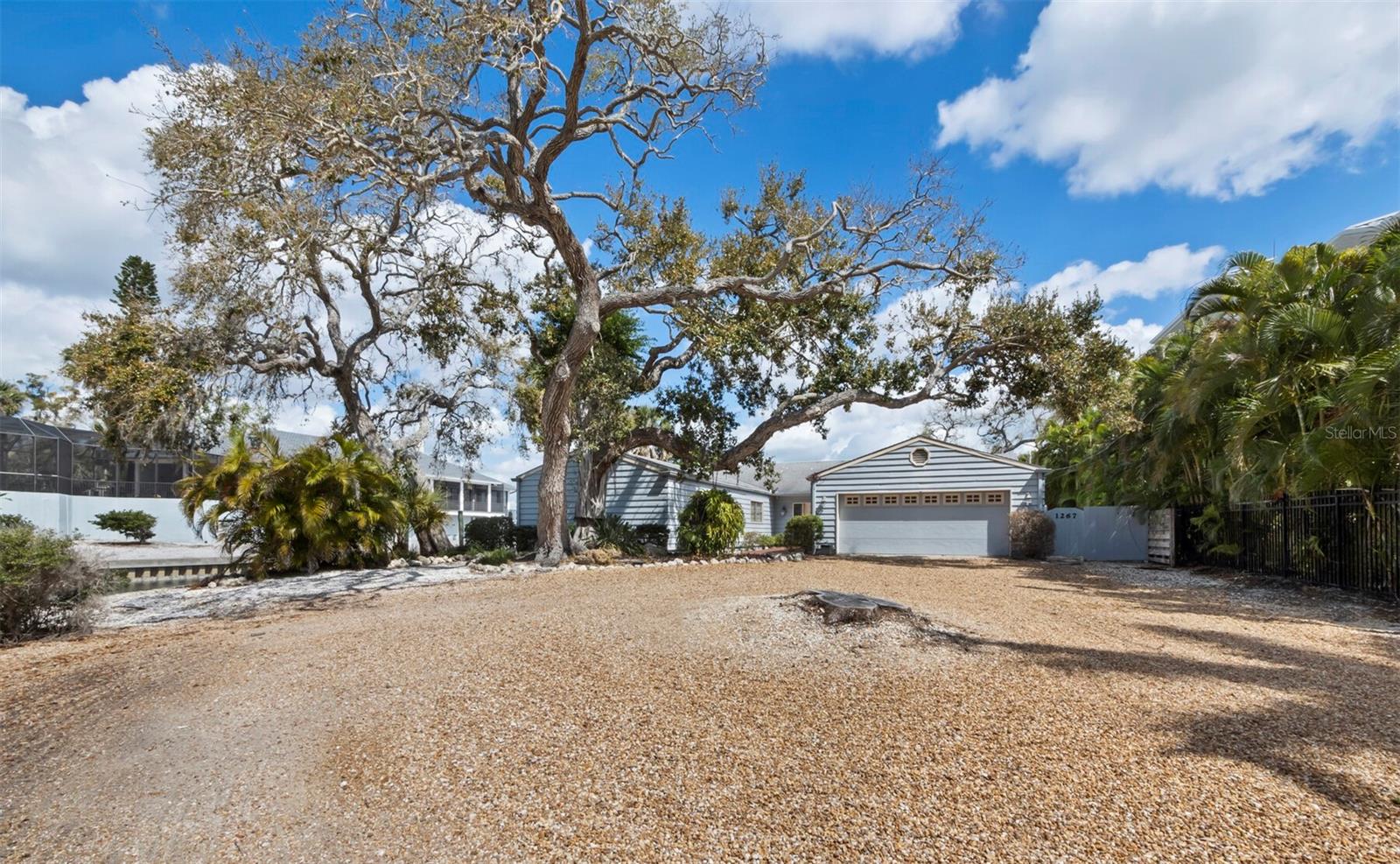 1267 Starboard Ln Property Photo 15