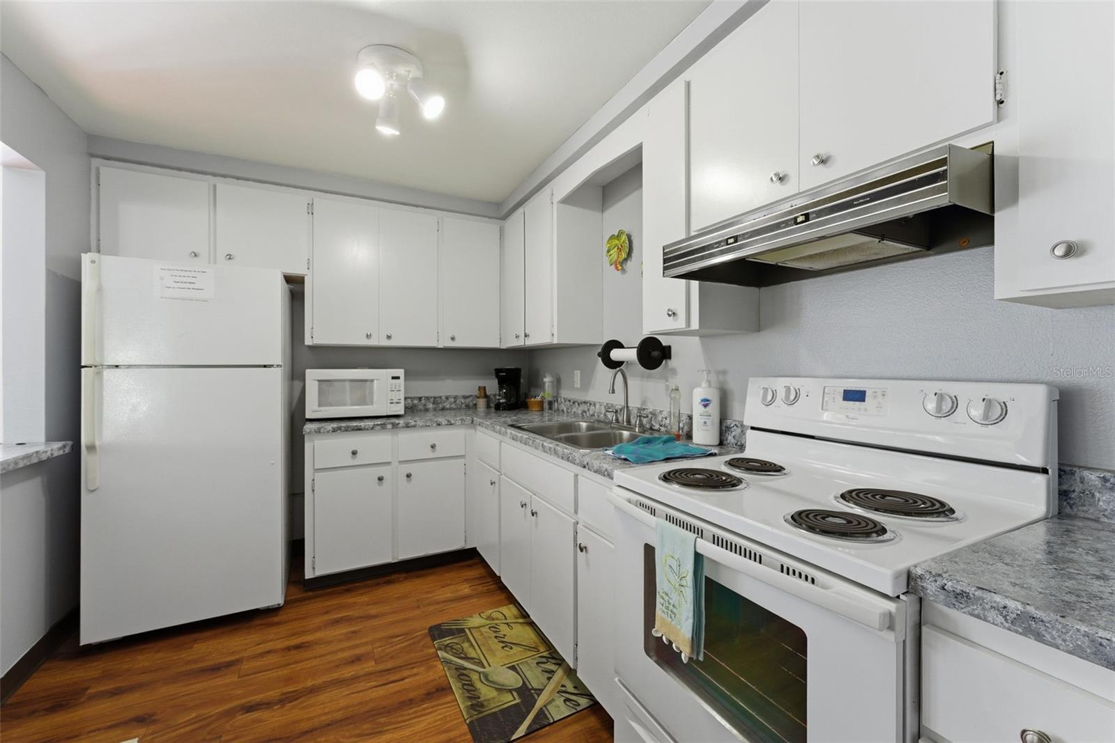5061 Live Oak Circle Property Photo 36