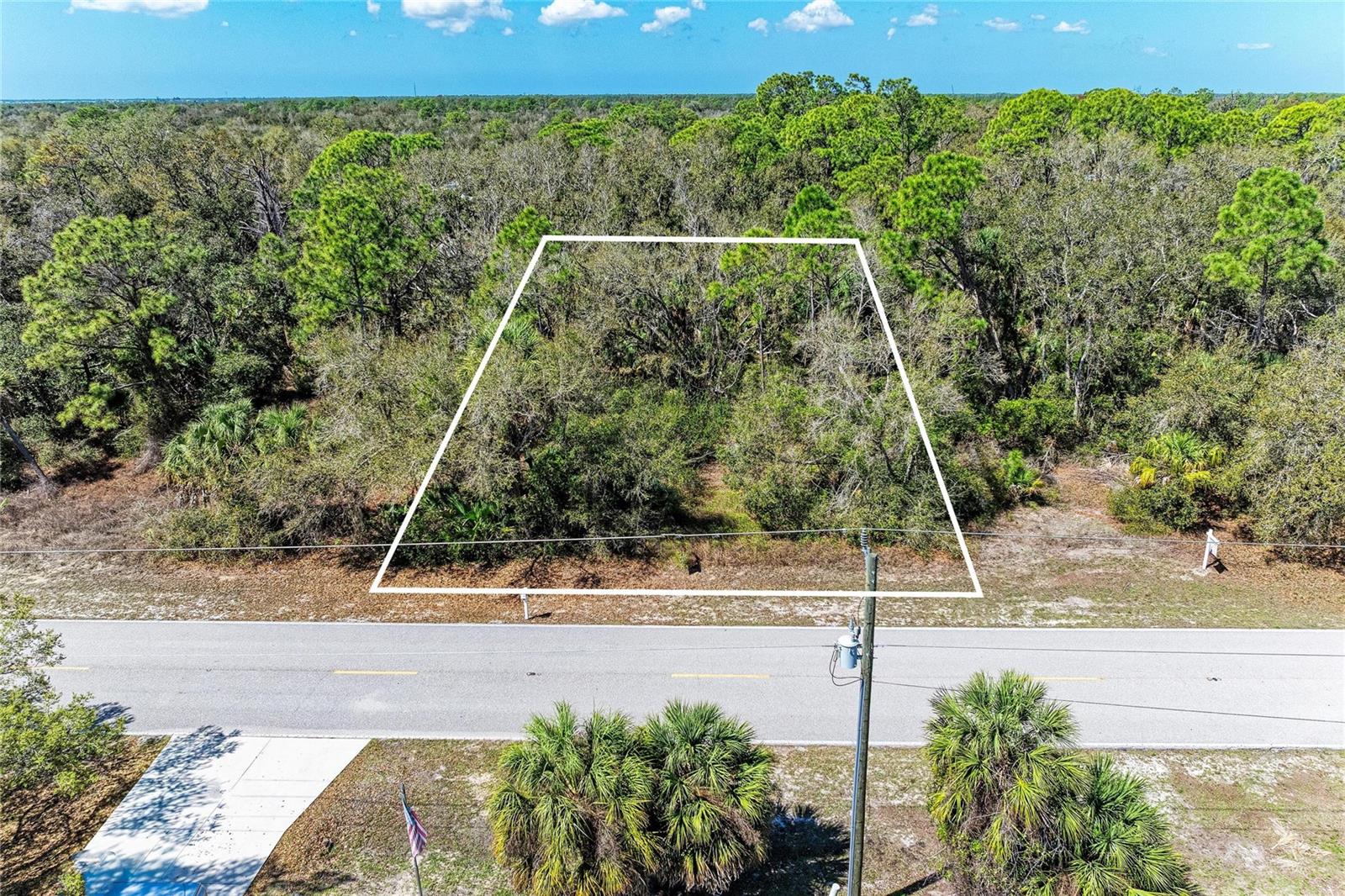 3067 COMO ST Property Photo 1