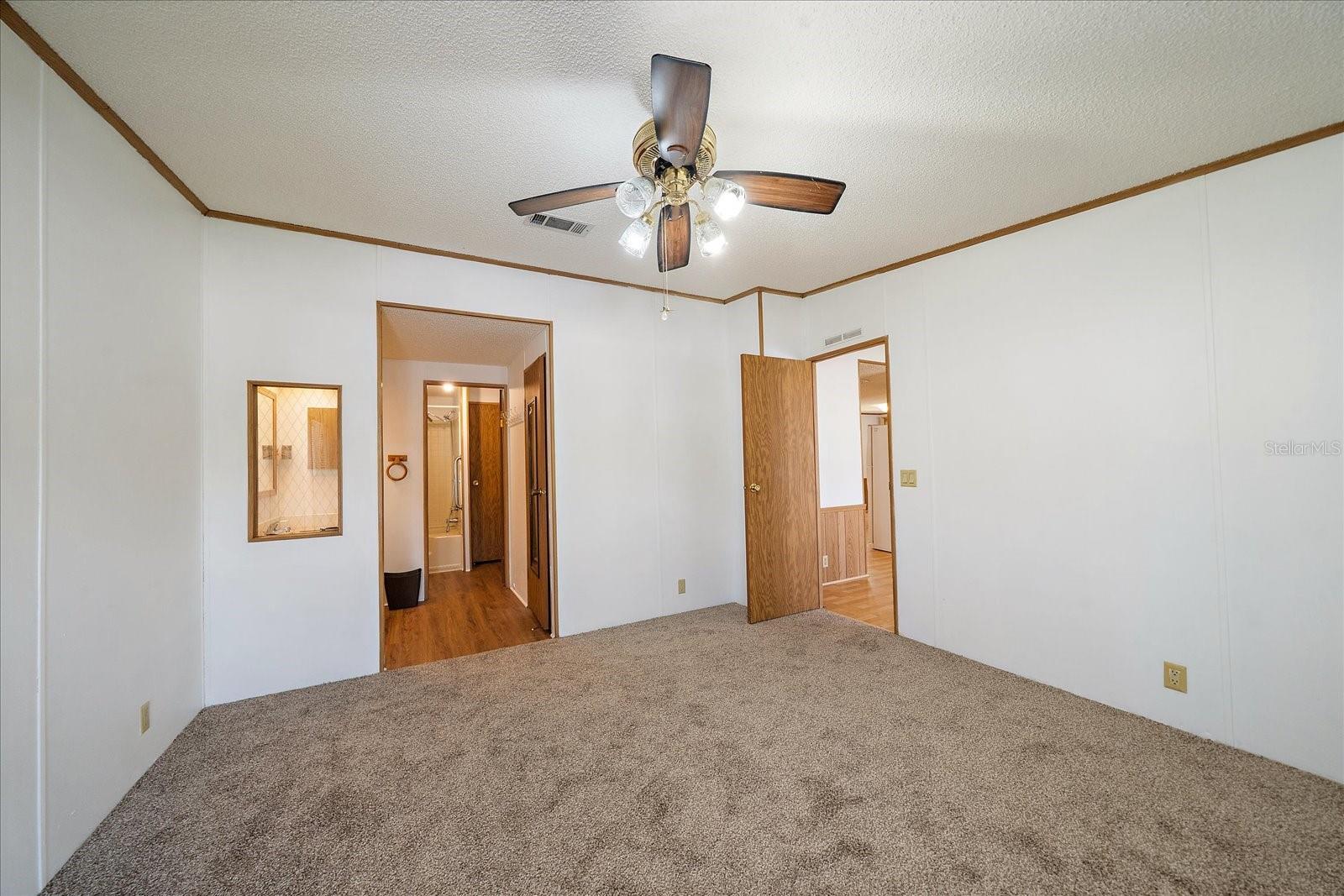 3028 Bamboo Ct Property Photo 4