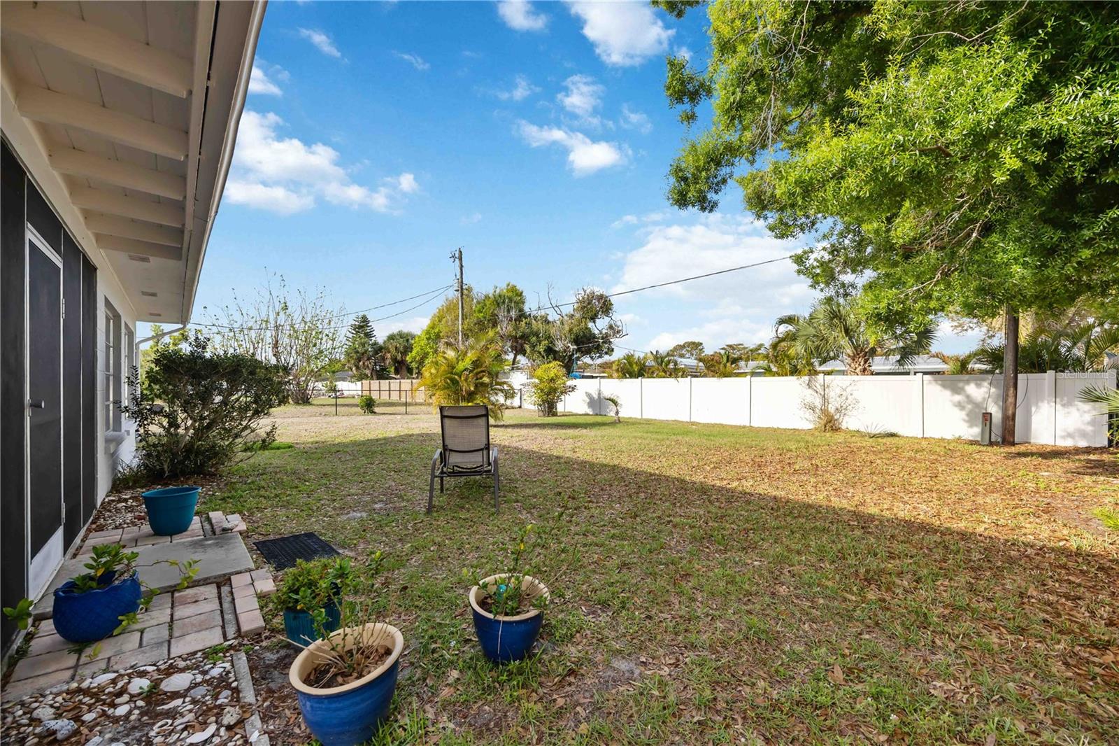 181 Sandhurst Dr Property Photo 43
